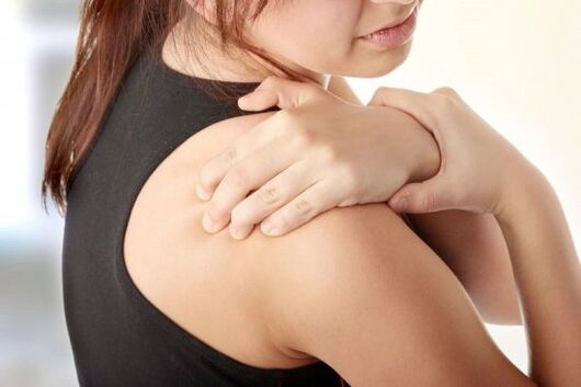 Servikal osteokondroz ilə bel ağrısı